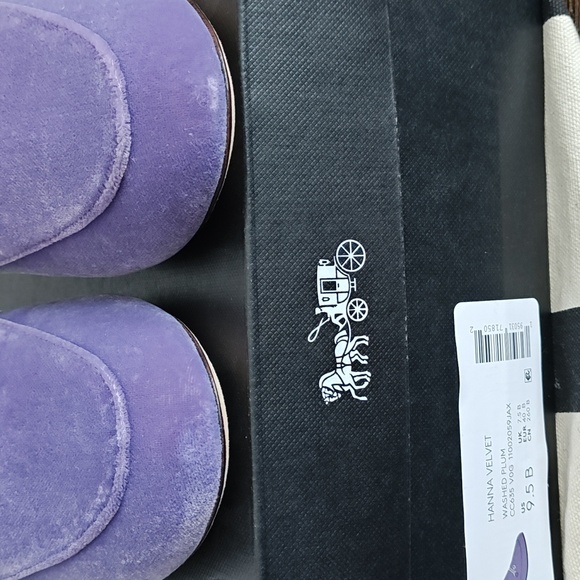 Coach - Hanna Velvet Loafers - Picture 2 of 8